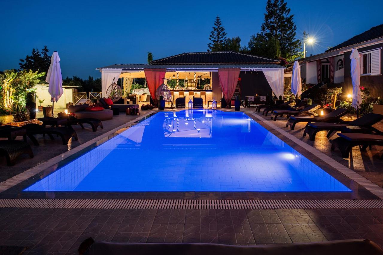 Villa Corali Apartments Sea Breath & Pool Amoudi Exterior photo