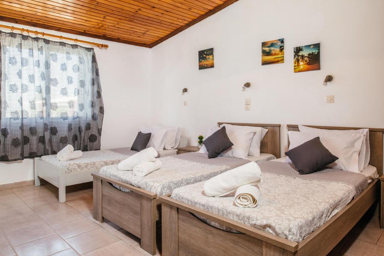 Villa Corali Apartments Sea Breath & Pool Amoudi Exterior photo