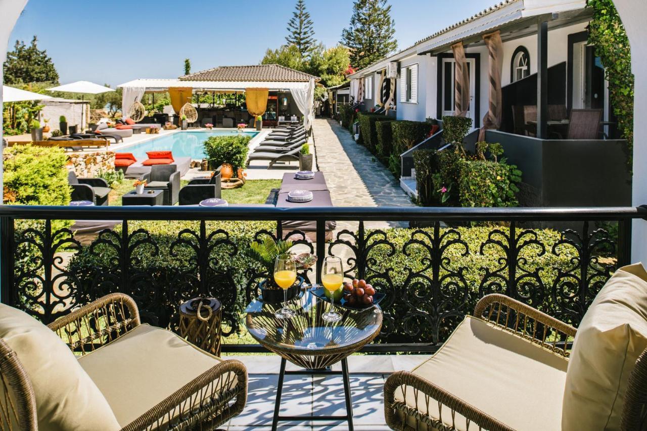 Villa Corali Apartments Sea Breath & Pool Amoudi Exterior photo