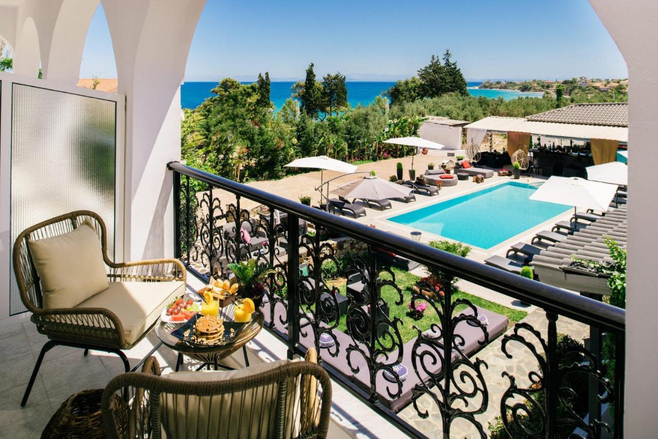 Villa Corali Apartments Sea Breath & Pool Amoudi Exterior photo